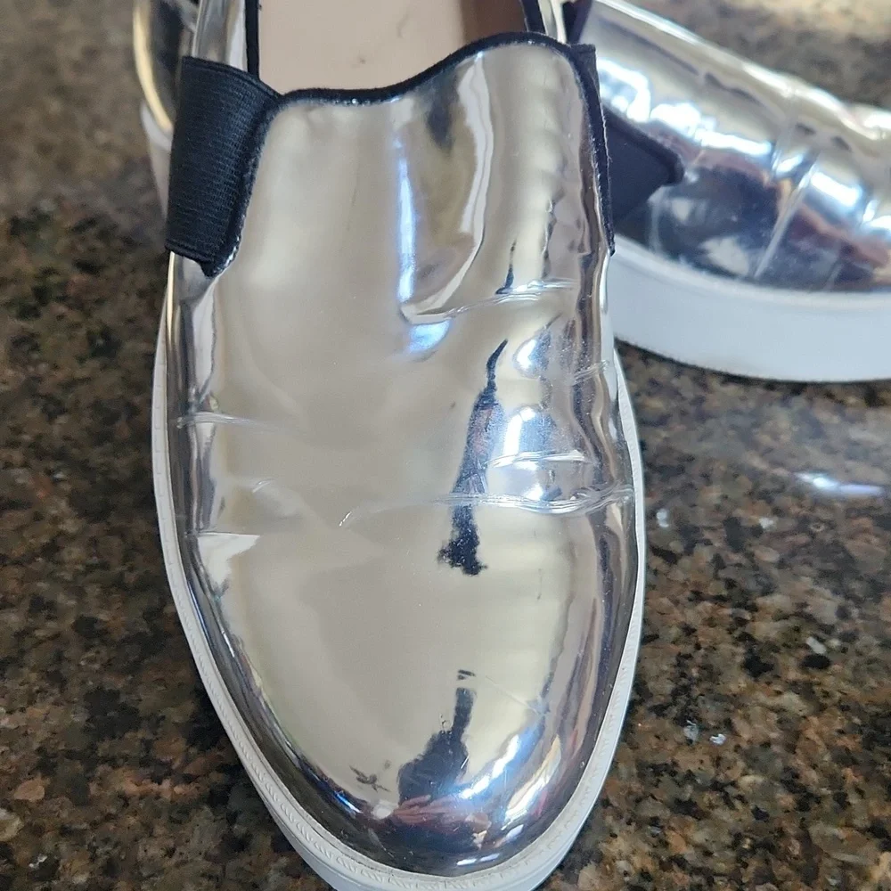 DKNY Slip on Sneakers - Picture 2 of 6